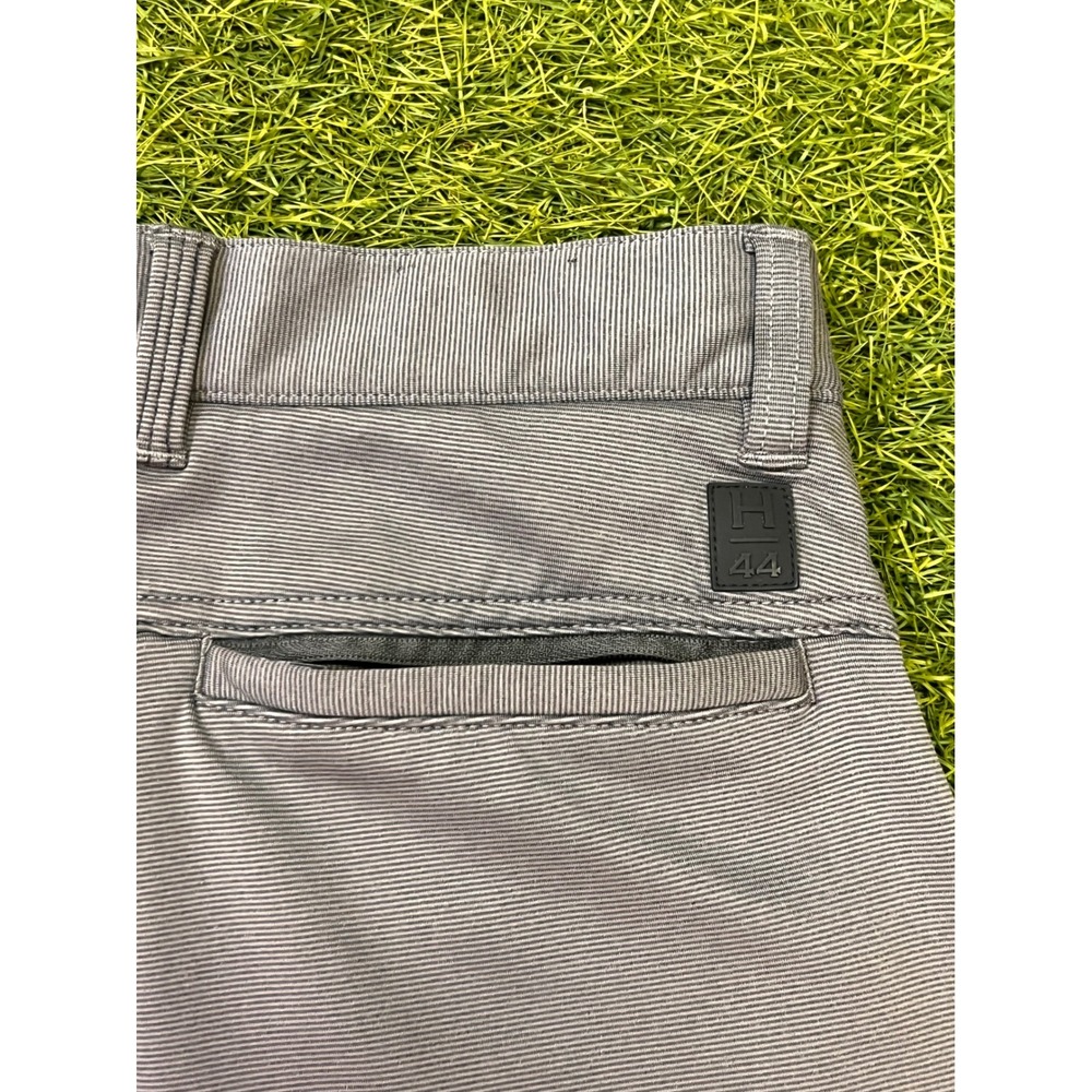 Halsey Sport Mens Grey Micro Stripe Performance Golf Shorts Size 30 BM1056 TJ - Picture 8 of 10
